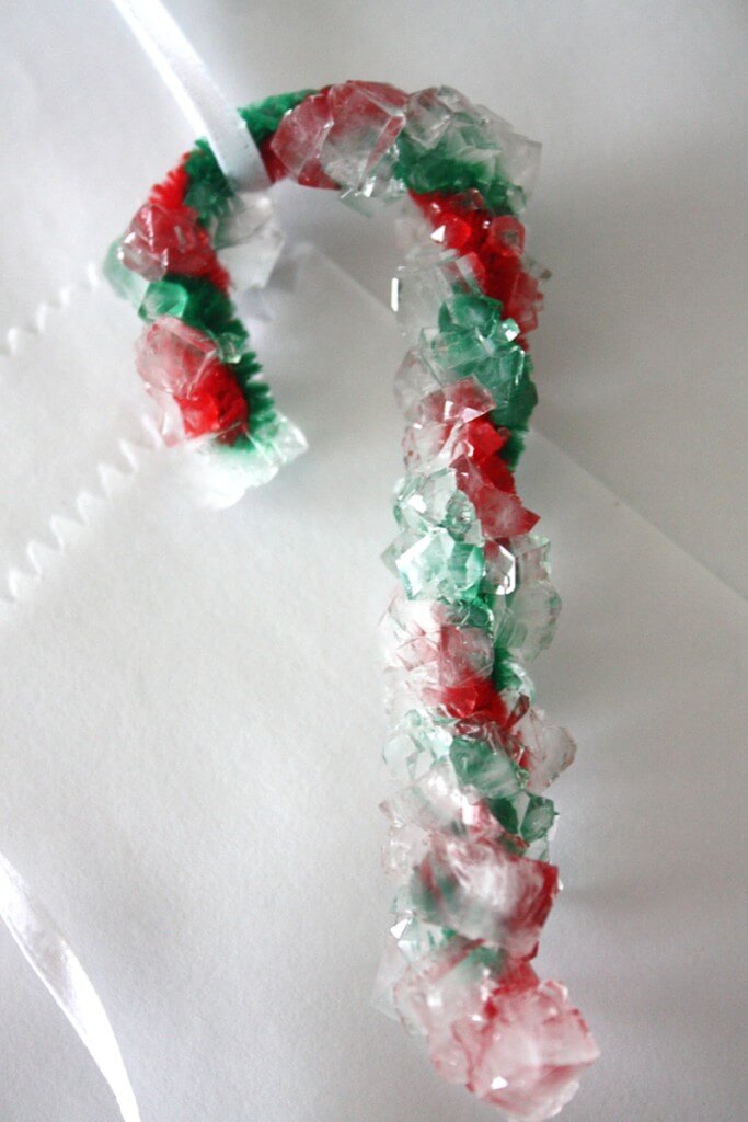 Crystal candy canes using red and green pipe cleaners
