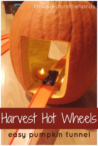 Harvest Hot Wheels Easy Pumpkin Tunnel Car Track