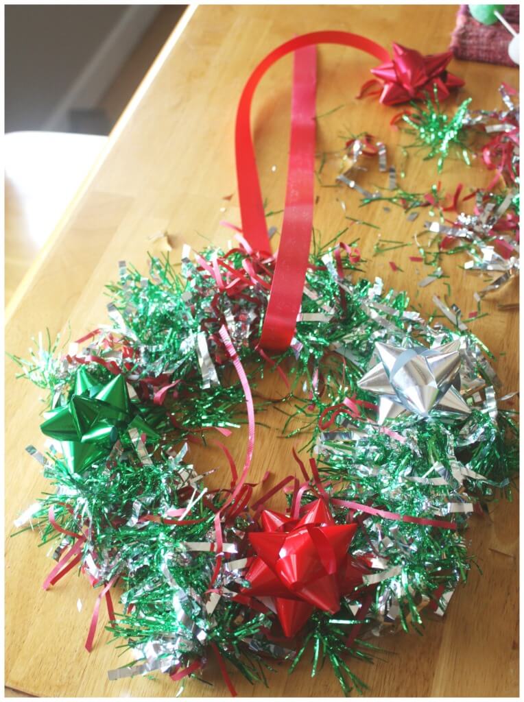 Christmas wreathe craft activity bows garland fine motor craft