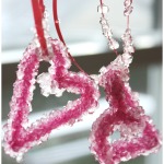 Crystal Science Valentine's Science crystal hearts experiment borax pipe cleaners crystals