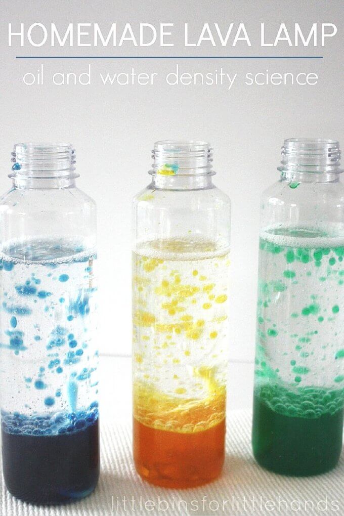 Homemade lava lamp oil and water science experiment