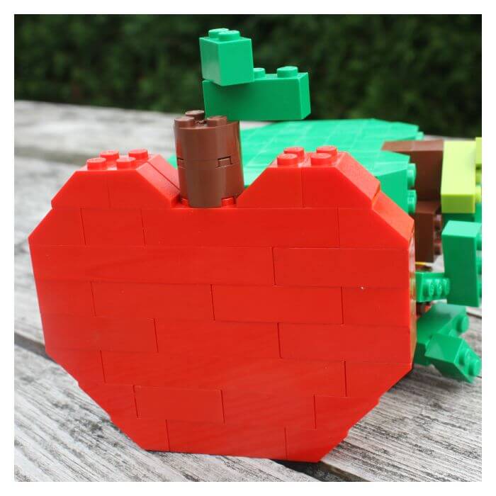 Build a Lego Apple with curved sides