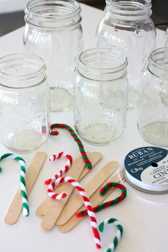 Christmas Crystal Candy Canes Science Activity Supplies - Check out this great science experiment for kids! They can learn how to grow crystal candy canes with a Christmas chemistry science activity! Fun experiment for kids! #STEM #science #candycane