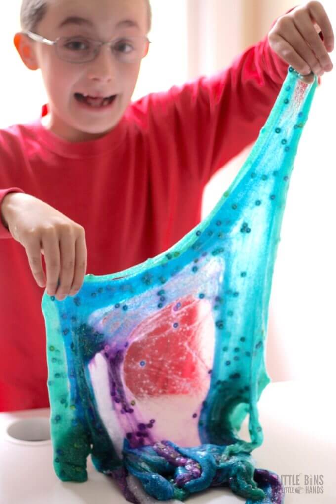 making slime with a mermaid theme