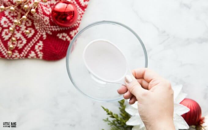 Making Christmas slime recipe with clear glue 