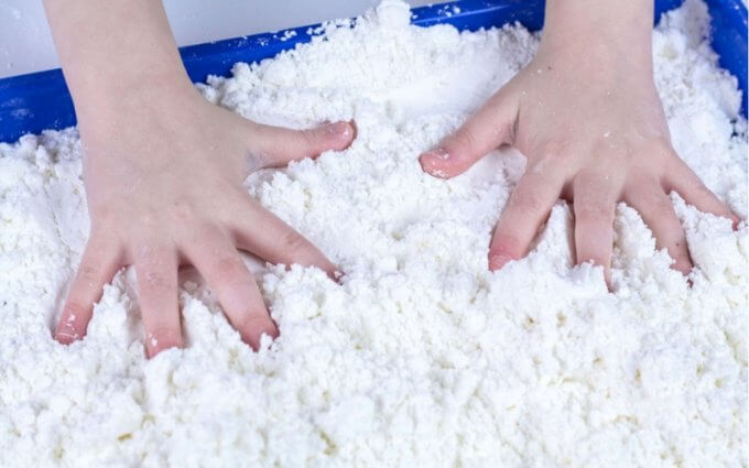 Make fake snow for kids sensory play activities