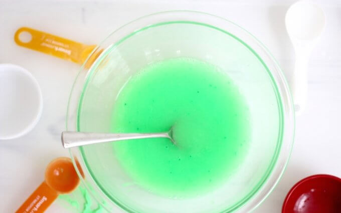 Glow In The Dark Slime : Mixing Slime 
