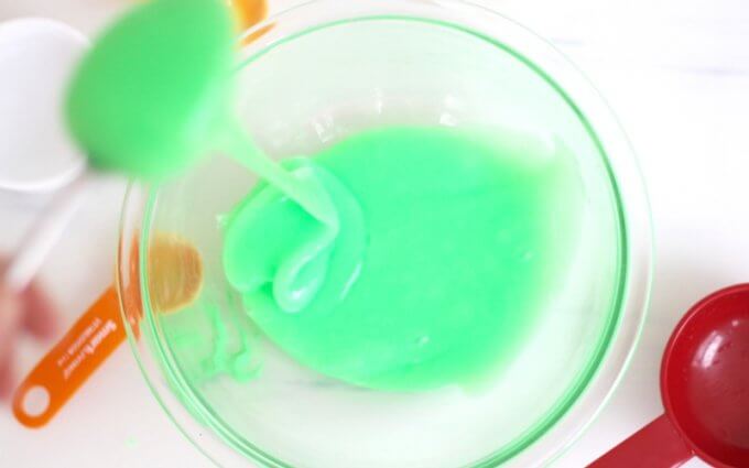 Glow In The Dark Slime : Mixing Slime Recipe