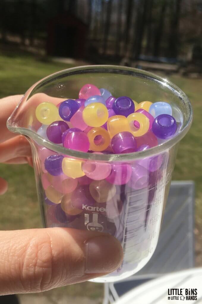 UV color changing beads activity with ultraviolet rays