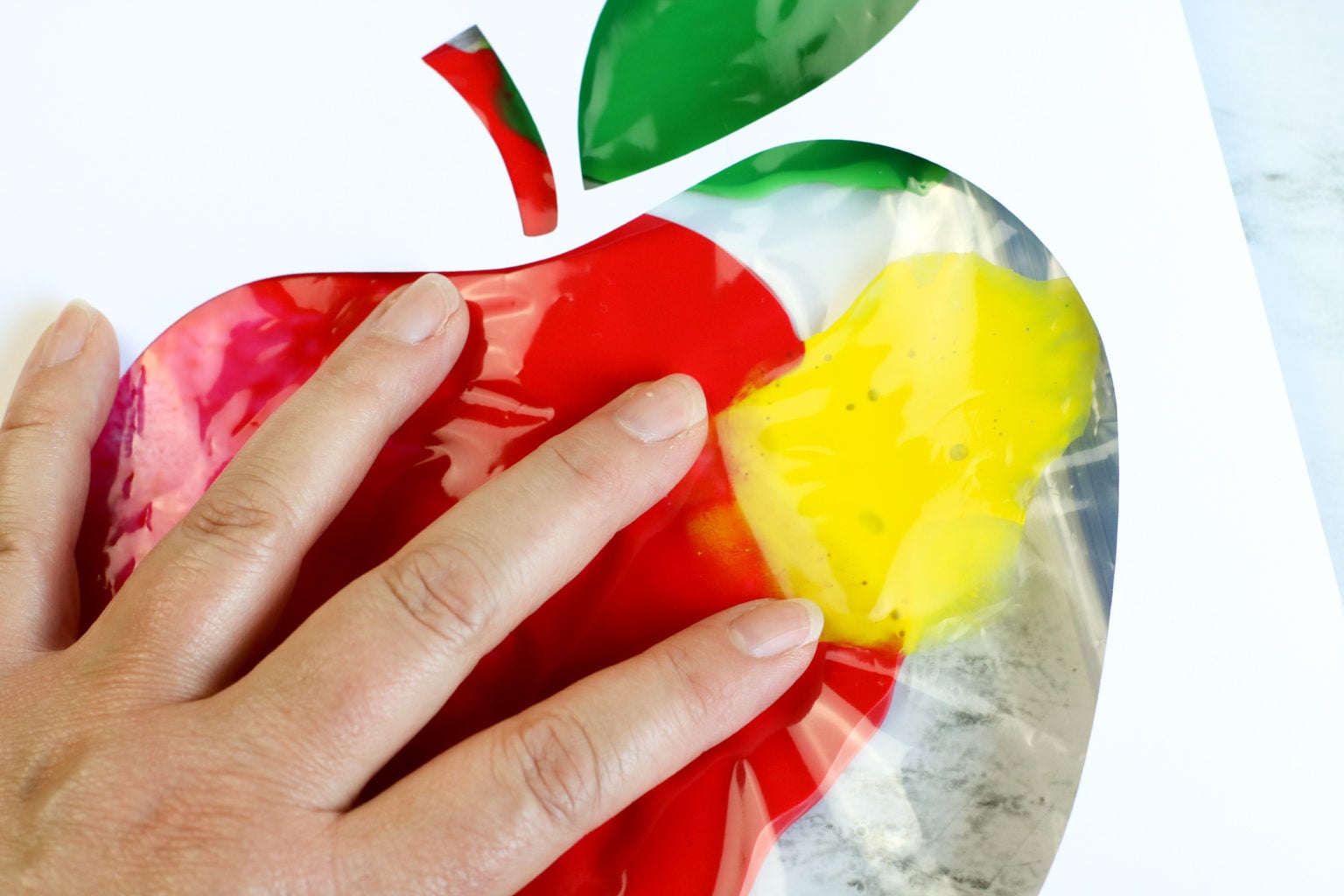 Mess Free Apple Painting In A Bag - Little Bins for Little Hands