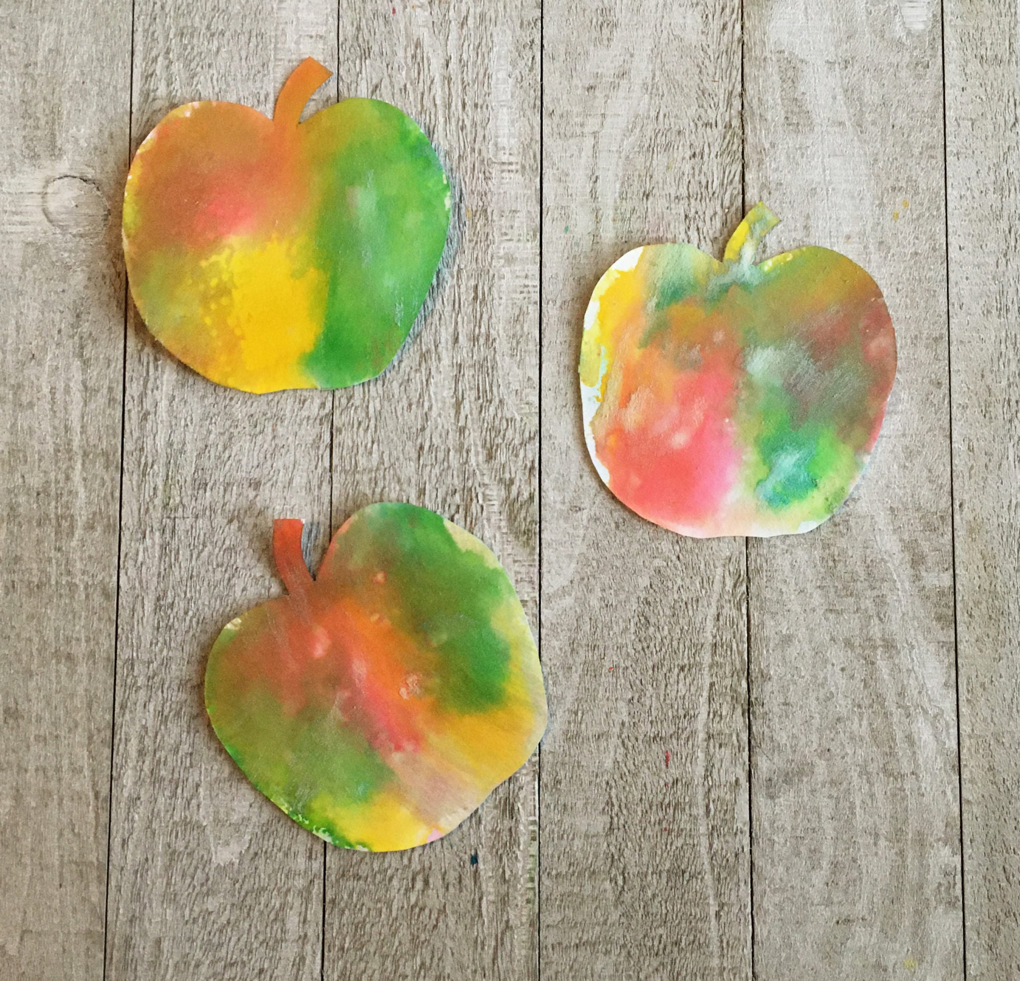 Fizzy Apple Art For Fall - Little Bins for Little Hands