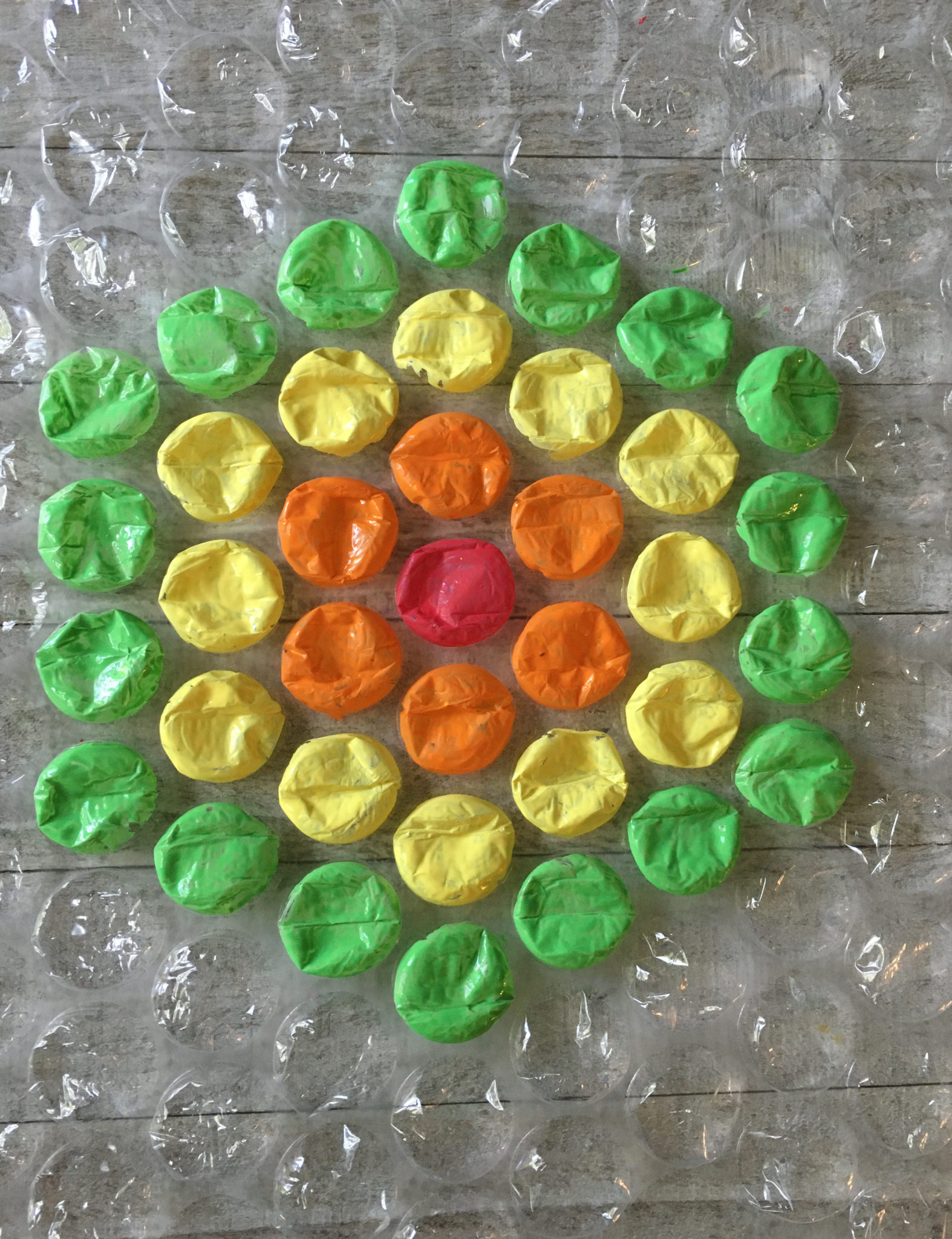 Bubble Wrap Painting with Alma Thomas - Little Bins for Little Hands