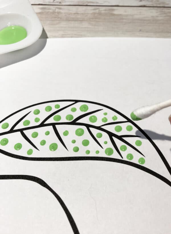 Paint An Apple With Dots (Free Printable) - Little Bins for Little Hands