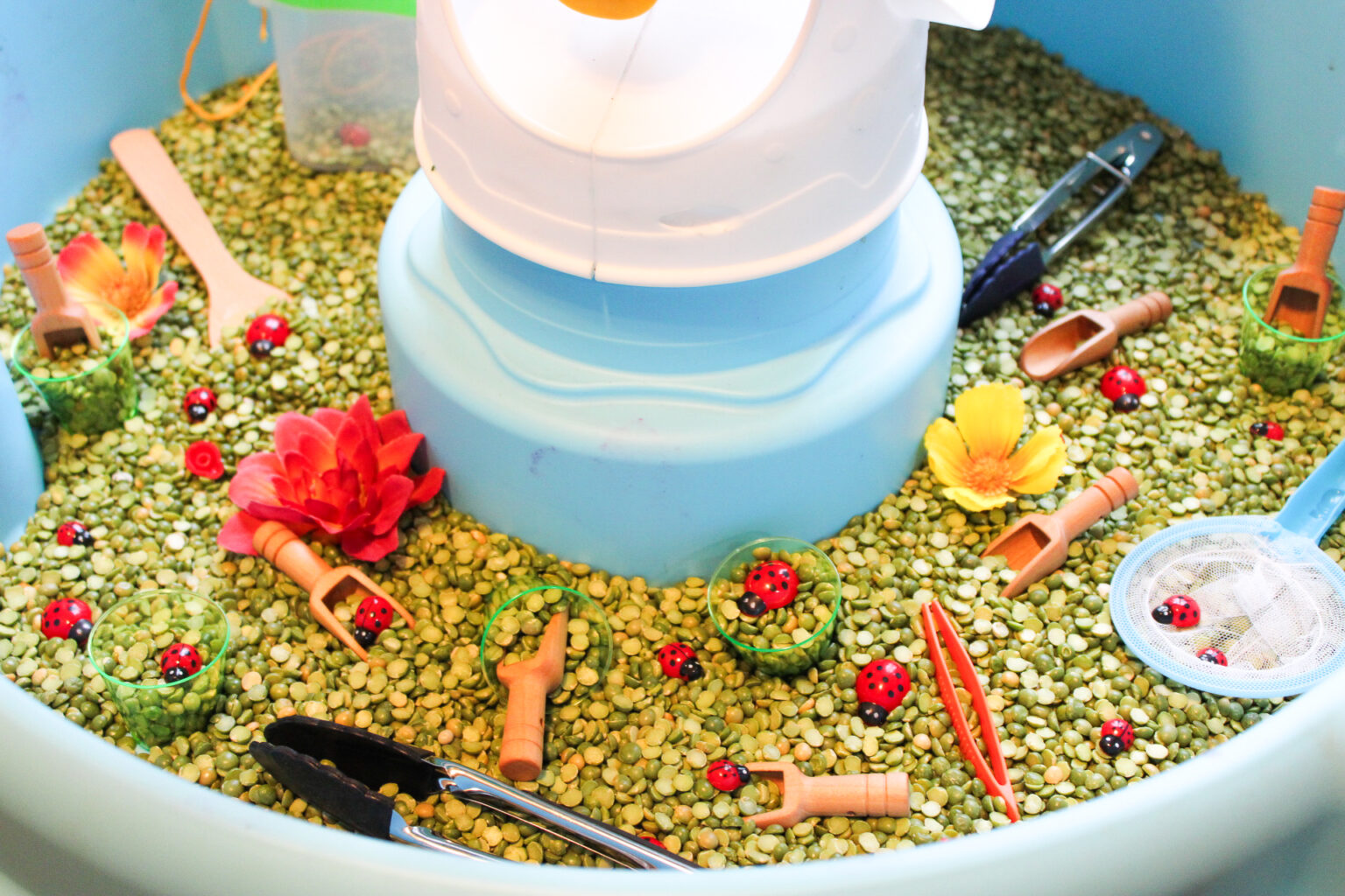 10 Indoor Water Table Activities - Little Bins for Little Hands