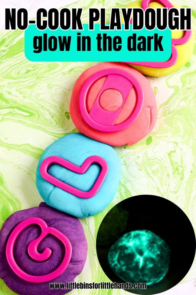 Make glow in the dark playdough with flour, oil, salt and pigment.