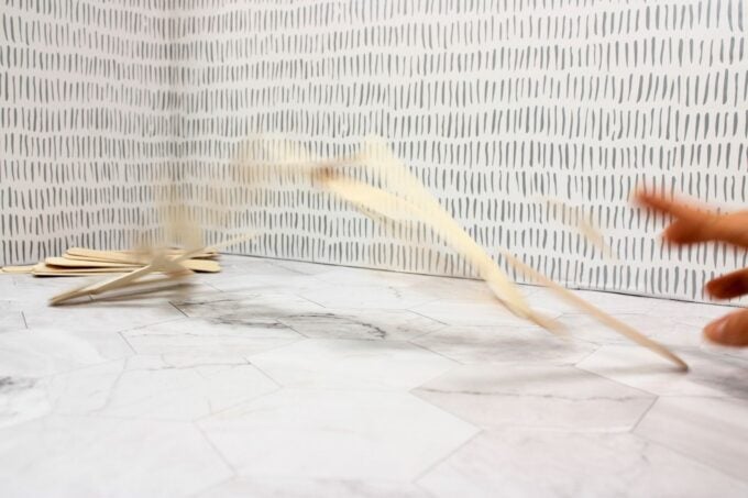 chain reaction physics experiment for kids - energy transfer