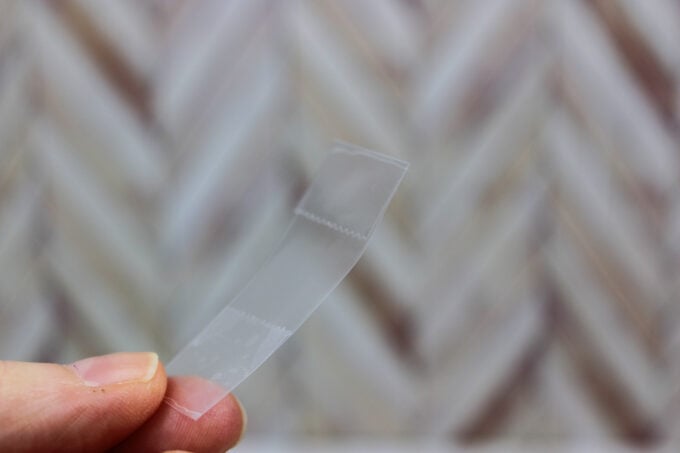 clear tape piece for diy microscope slide